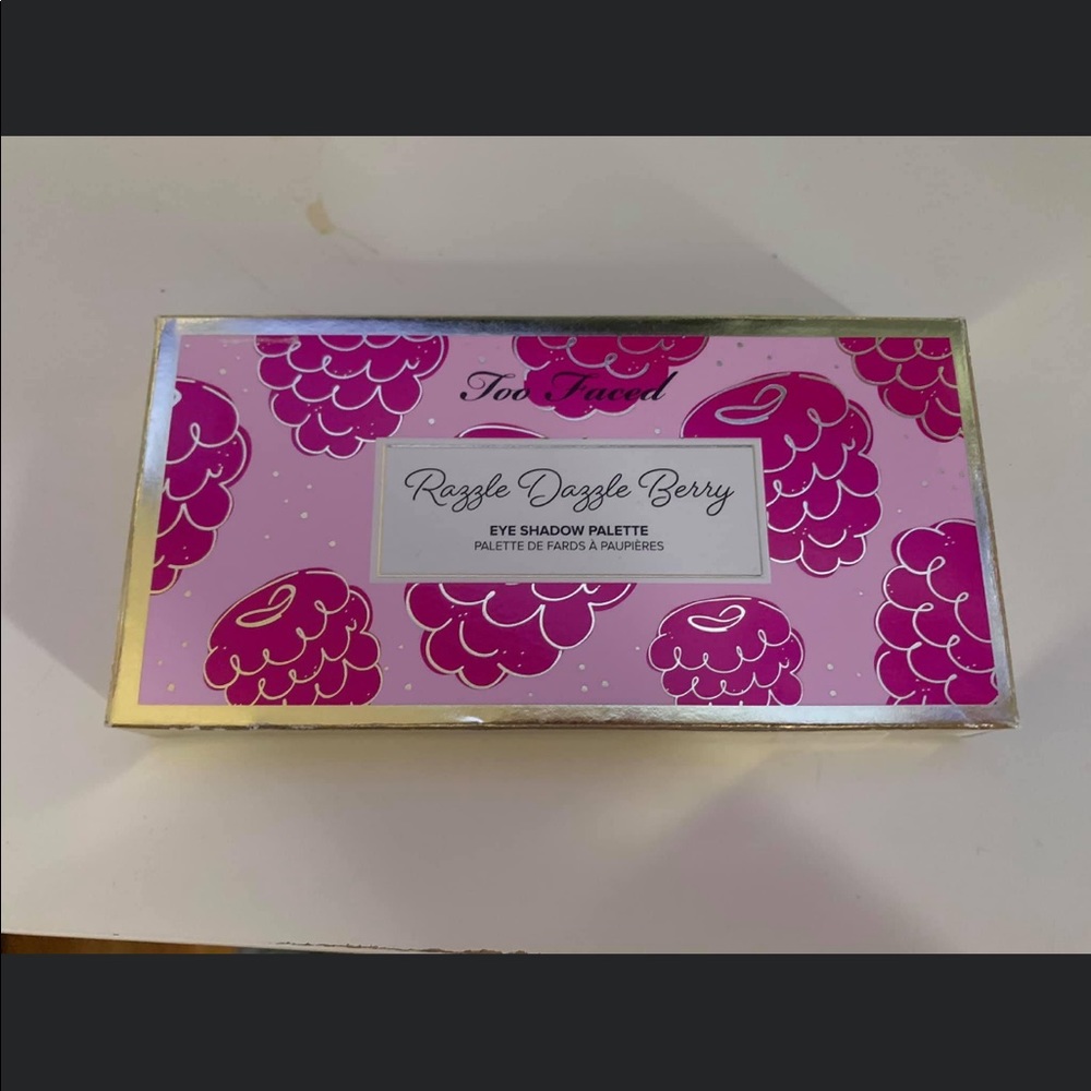 Too Faced Razzle Dazzle